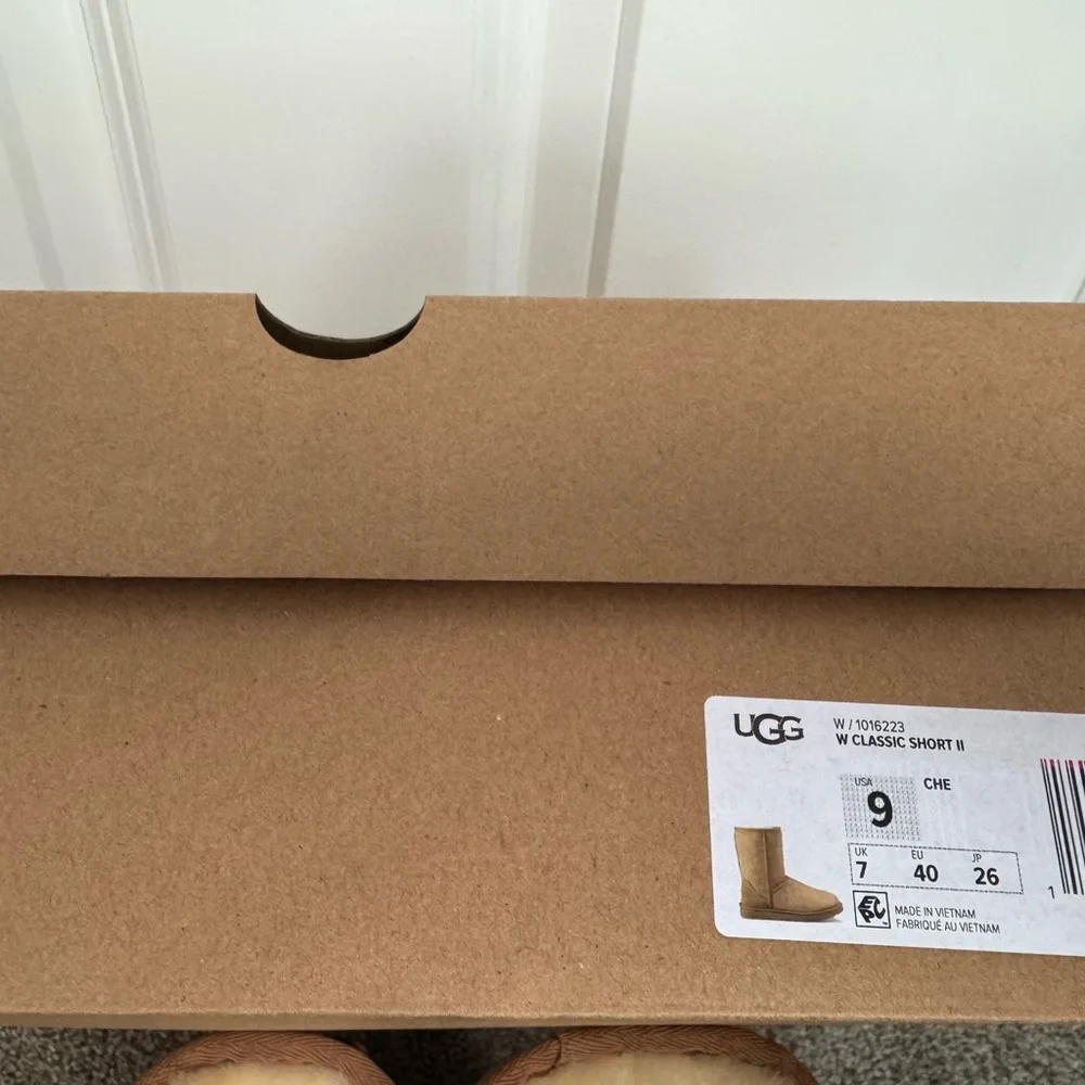 UGG Classic Short II Tan Boots - Picture 2 of 6